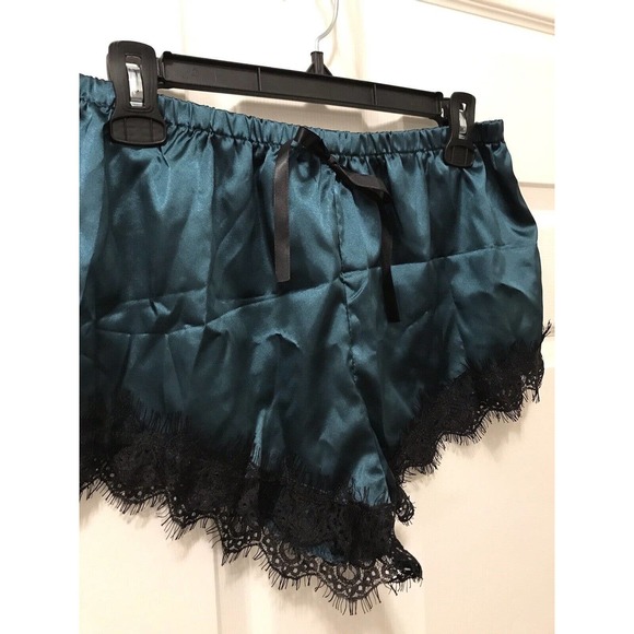 3 Piece Lingerie Lounge Set XL, Satin and Lace, Dark Green & Black - Picture 10 of 15